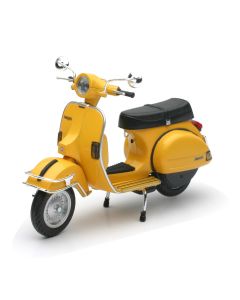 Metalowy motocykl Vespa 1978 P200E od NewRay