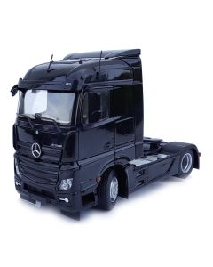 Mercedes-Benz Actros StreamSpace 4x2 czarny MarGe Models 1:32