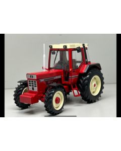 Traktor IHC 1056 XL firmy Replicagri