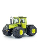 Metalowy model kolekcjonerski ciągnika MB trac 1300 z oponami typu Terra 1018 firmy Weise-toys w skali 1:32.