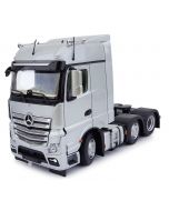 Mercedes-Benz Actros BigSpace 6 x 2 srebrny MarGe Models 1:32 1910-03