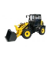 Komatsu WA100M-8 Universal Hobbies 1:50 UH8145